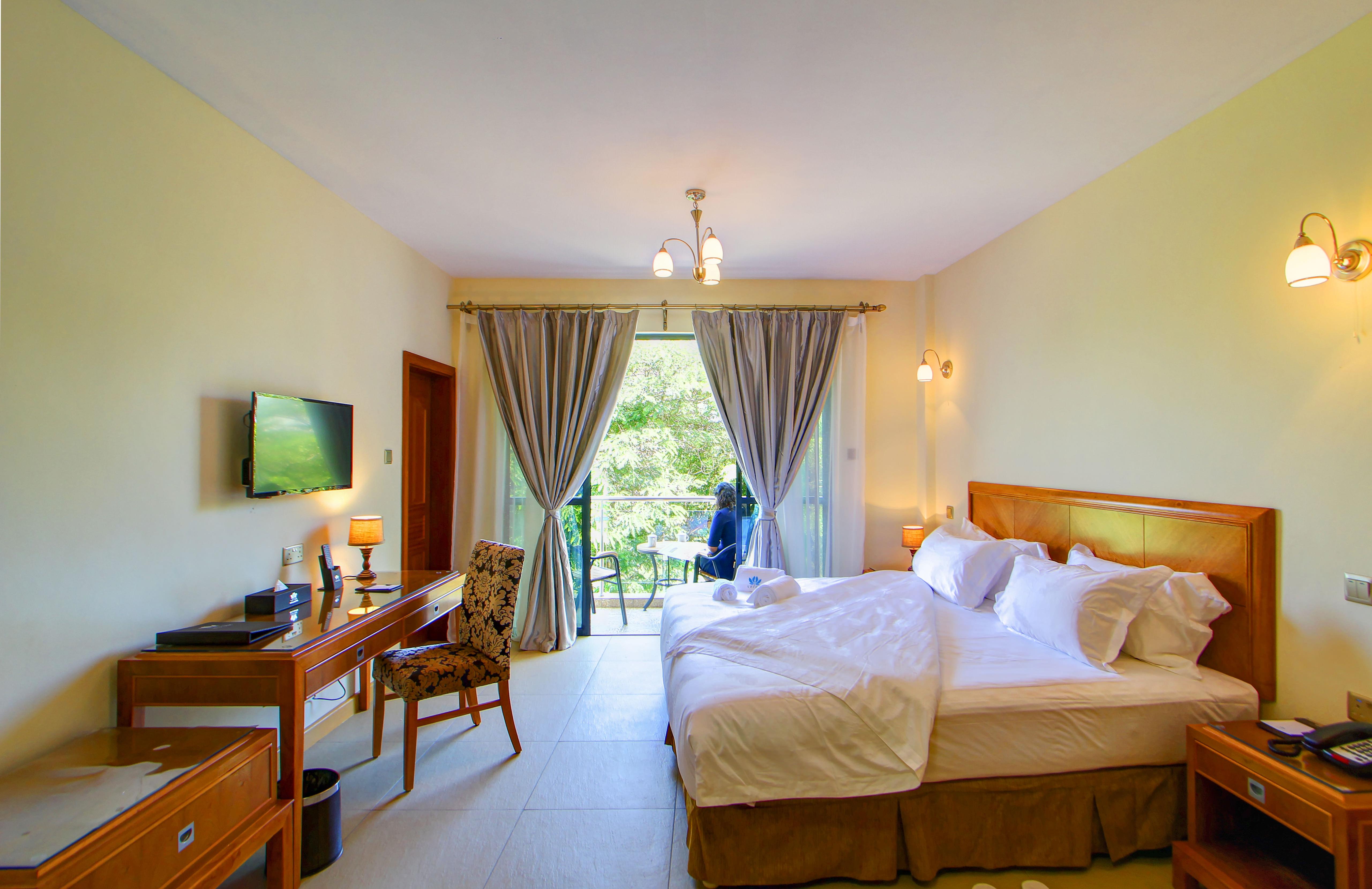 Lotos Inn & Suites, ナイロビ エクステリア 写真